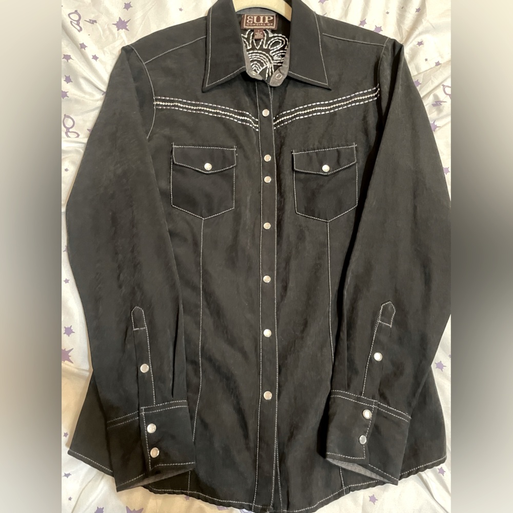 Beautiful Western Go Out Button Down🤍✨